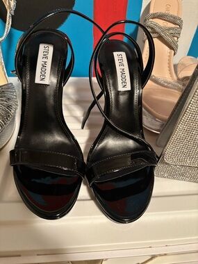 NWOT Steve Madden Wafer Black Patent Strappy Stiletto Sandals